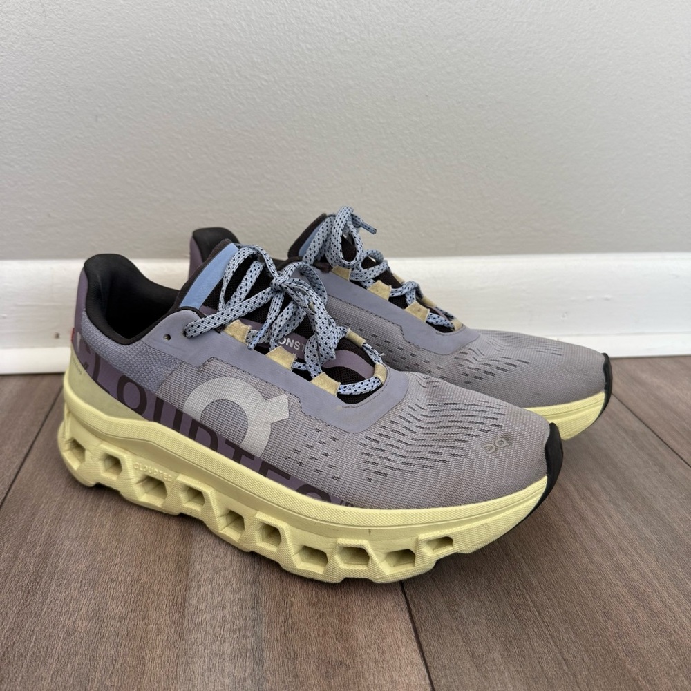 On Running Women's Sneakers in Lavender and Pale Yellow - Picture 2 of 11